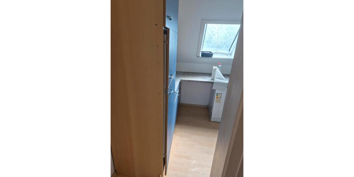 Dachgeschoßwohnung Weikersheim - 4.5 Zimmer, 82 m&sup2;, 850&euro; | Angebot:26354812