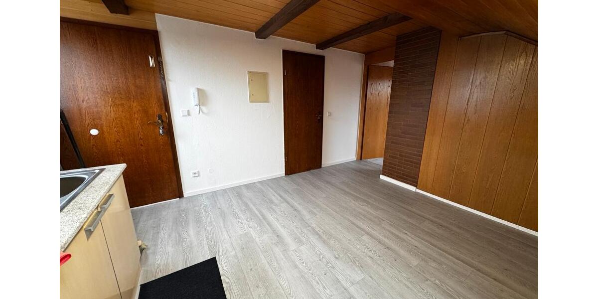 Dachgeschoßwohnung Glattbach - 1 Zimmer, 25 m&sup2;, 500&euro; | Angebot:25161576