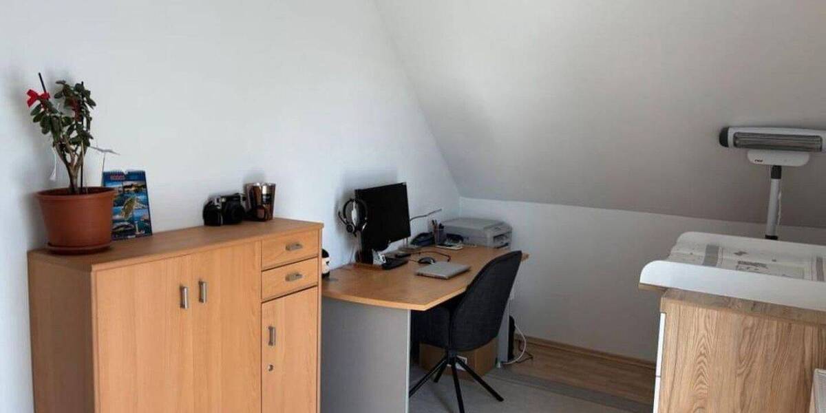 Etagenwohnung Sennfeld Rempertshag - 4 Zimmer, 103 m&sup2;, 1.220&euro; | Angebot:25724195