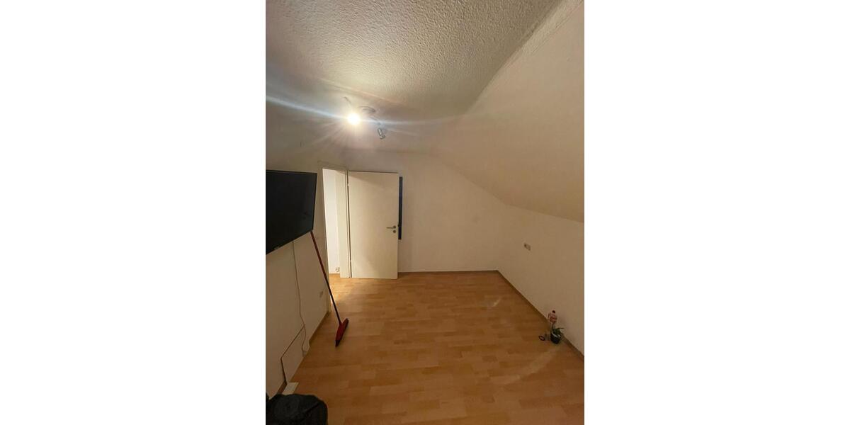 Etagenwohnung Giengen an der Brenz - 3 Zimmer, 82 m&sup2;, 690&euro; | Angebot:26611015