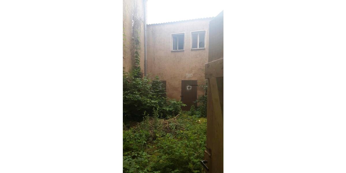 Einfamilienhaus Bad Liebenwerda - 10 Zimmer, 300 m&sup2;, 990&euro; | Angebot:25044241