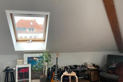 Helles, Großzügiges WG-Zimmer in Uni-Nähe 3 zimmer