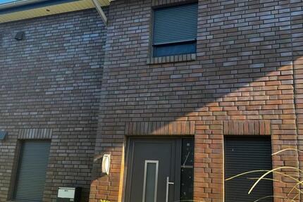 Haus Beckdorf - 4 Zimmer, 125 m&sup2;, 1.599&euro; | Angebot:24497158