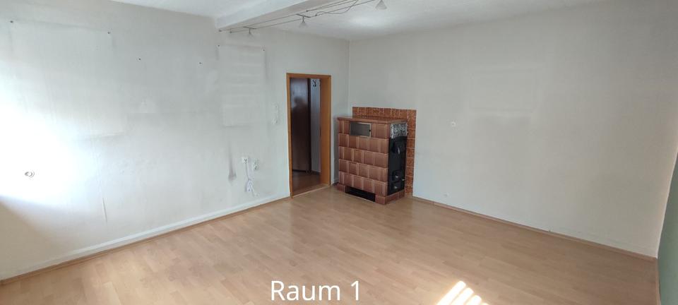 Etagenwohnung Weidhausen bei Coburg - 5 Zimmer, 92 m&sup2;, 600&euro; | Angebot:26705036