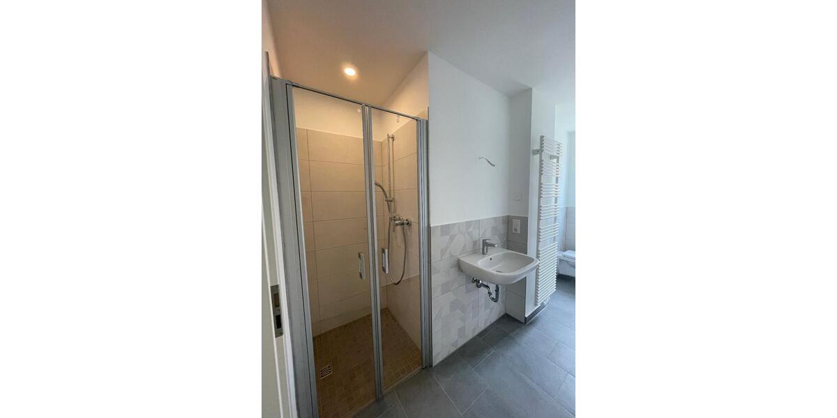 Etagenwohnung Oederan - 4 Zimmer, 99 m&sup2;, 695&euro; | Angebot:26547174