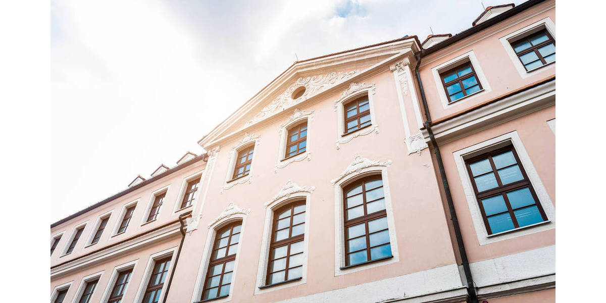 Etagenwohnung Löbau Altlöbau - 2 Zimmer, 76 m&sup2;, 456&euro; | Angebot:26319645
