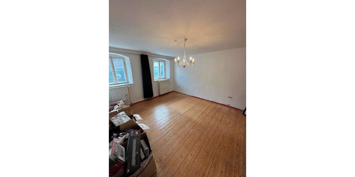 Erdgeschoßwohnung Weißenburg in Bayern - 3.5 Zimmer, 146 m&sup2;, 790&euro; | Angebot:24656544