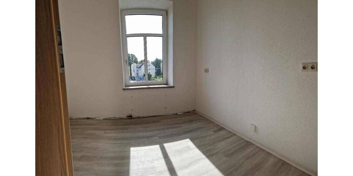 Etagenwohnung Limbach-Oberfrohna Oberfrohna - 5 Zimmer, 139 m&sup2;, 810&euro; | Angebot:26675798