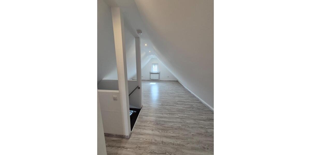 Maisonettenwohnung Gernsheim - 2 Zimmer, 90 m&sup2;, 980&euro; | Angebot:26148651