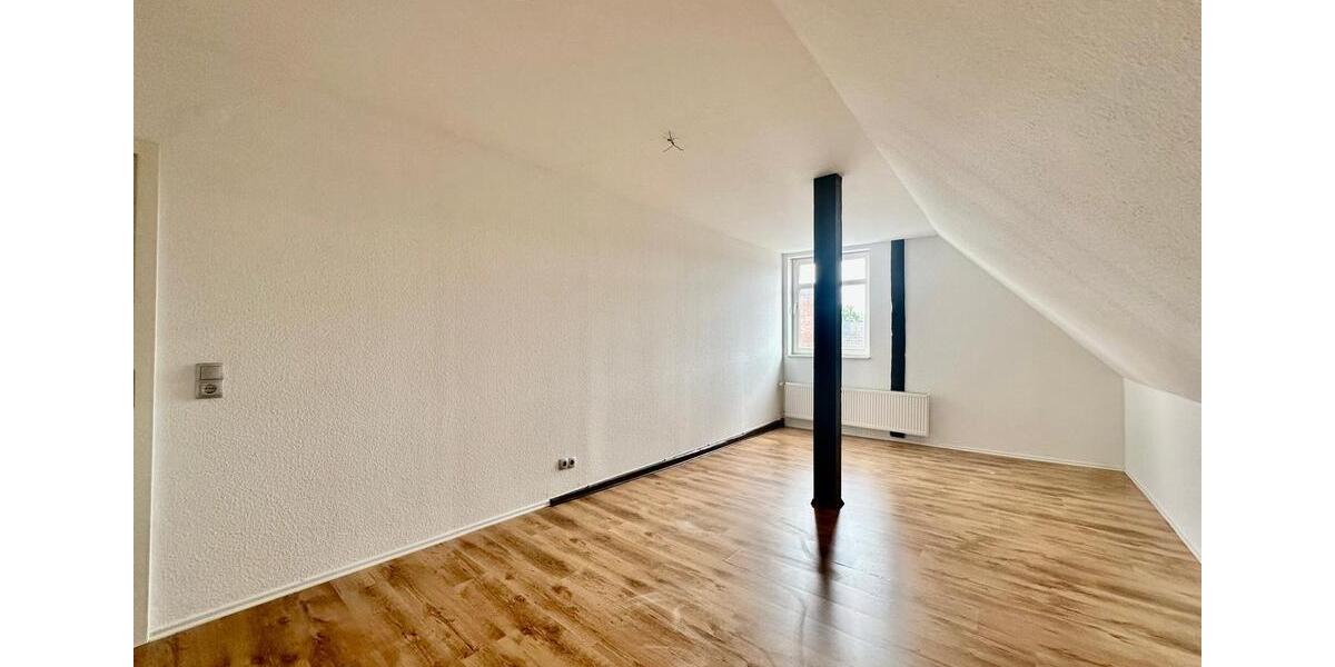 Altstadtjuwel im DG – 126 m² mit Sichtbalken, sofort bezugsfrei 4 zimmer