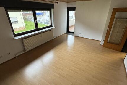 Helle 3-Zimmer-Wohnung in begehrter Lage von Saarbrücken – Bei der Goldenen Bremm 18 [HMR-O45E02] 3 zimmer