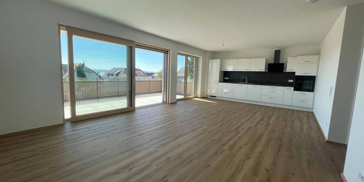 Etagenwohnung Hagnau am Bodensee - 4 Zimmer, 95 m&sup2;, 1.650&euro; | Angebot:25690374