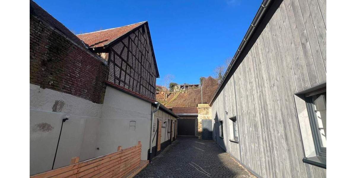 Mehrfamilienhaus, Wohnhaus Nußbaum - 1 Zimmer, 354 m&sup2;, 4.000&euro; | Angebot:25683780