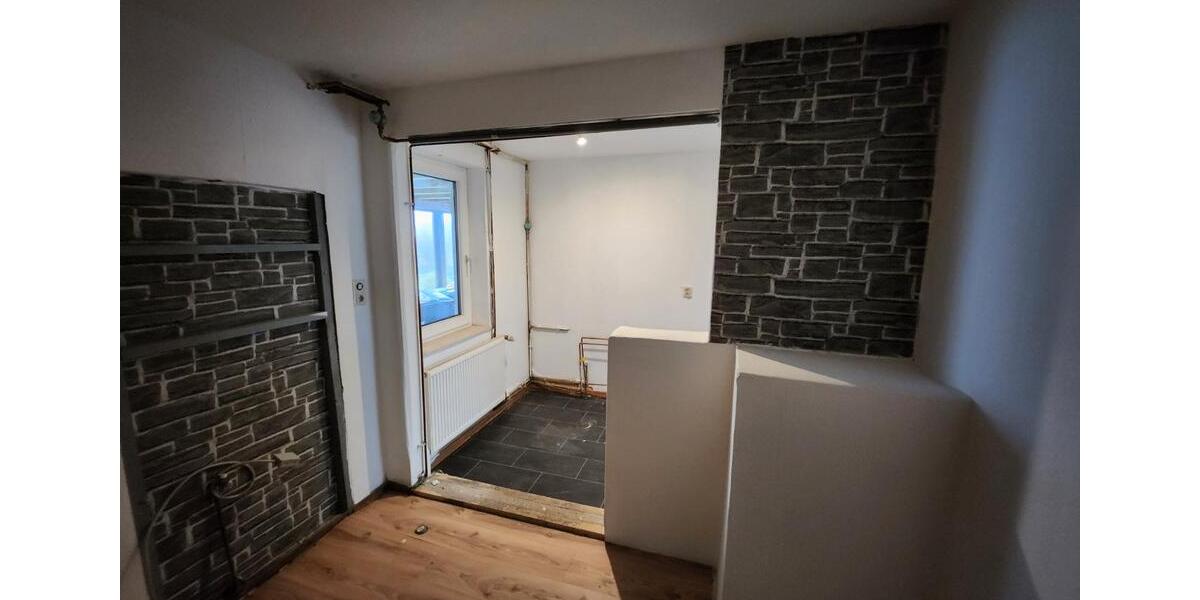 Hochparterre Stadtoldendorf - 5 Zimmer, 140 m&sup2;, 750&euro; | Angebot:26291993