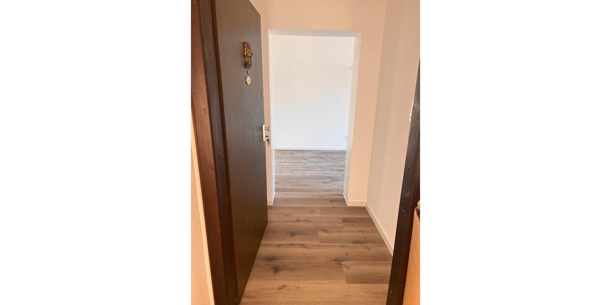 Etagenwohnung Hameln - 3 Zimmer, 82 m&sup2;, 890&euro; | Angebot:25049570