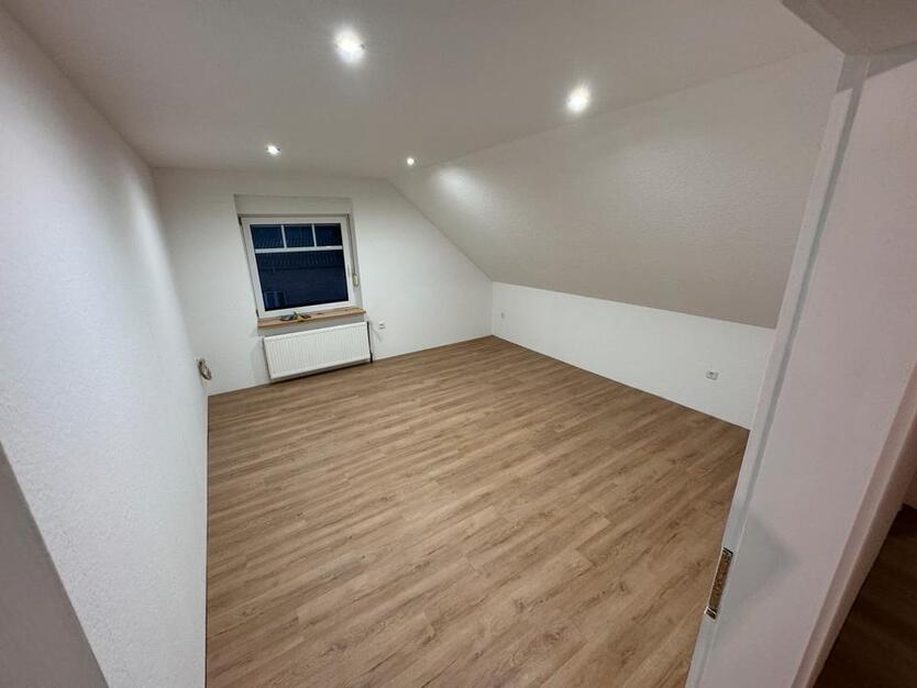 4 Zimmer OG Wohnung mit Garten in WittmundKollhörn zimmer