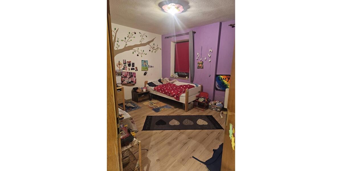Etagenwohnung Frankenberg (Eder) - 4 Zimmer, 110 m&sup2;, 900&euro; | Angebot:26393185