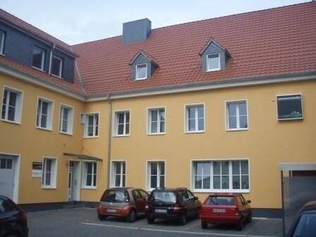 Große 3 Zimmer Wohnung mit Balkon und Einbauküche