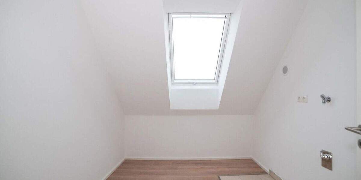 Etagenwohnung Kamenz Hennersdorf - 4 Zimmer, 112 m&sup2;, 1.534&euro; | Angebot:24341573