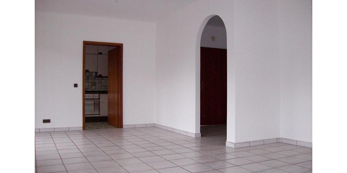 Erdgeschoßwohnung Uetersen - 3 Zimmer, 84 m&sup2;, 770&euro; | Angebot:25190946