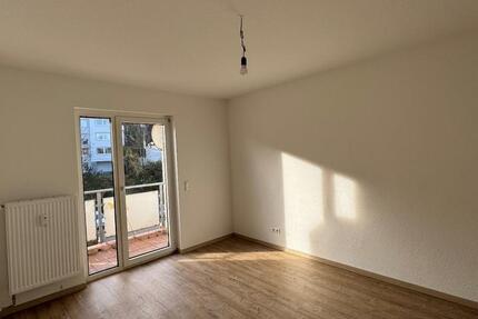 Wohnung Siegen - 3 Zimmer, 71 m&sup2;, 639&euro; | Angebot:26645324