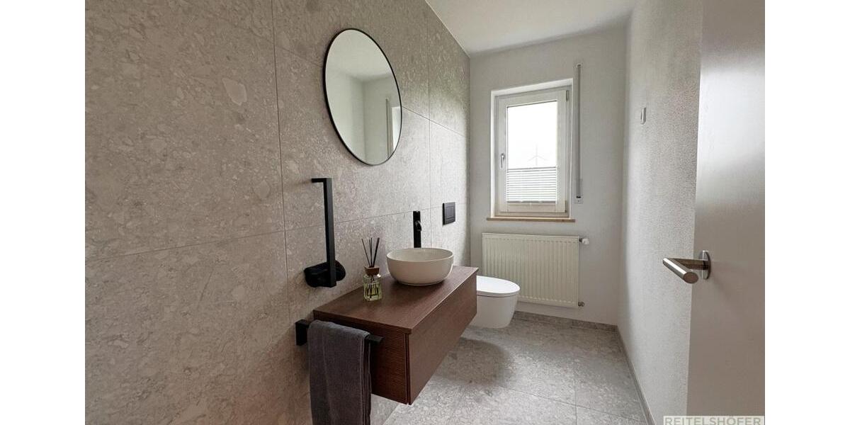 Erdgeschoßwohnung Wolframs-Eschenbach Eschenbach - 4 Zimmer, 130 m&sup2;, 1.200&euro; | Angebot:26645449