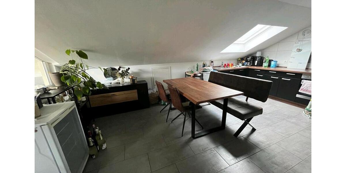 Dachgeschoss Wohnung 2 zimmer