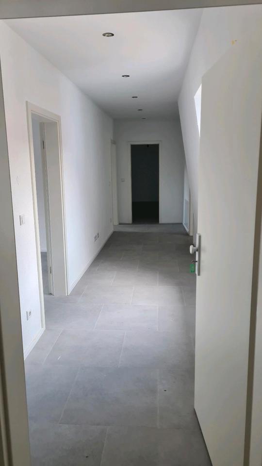 3 Zimmer Wohnung mit Fußbodenheizung und Gartennutzung