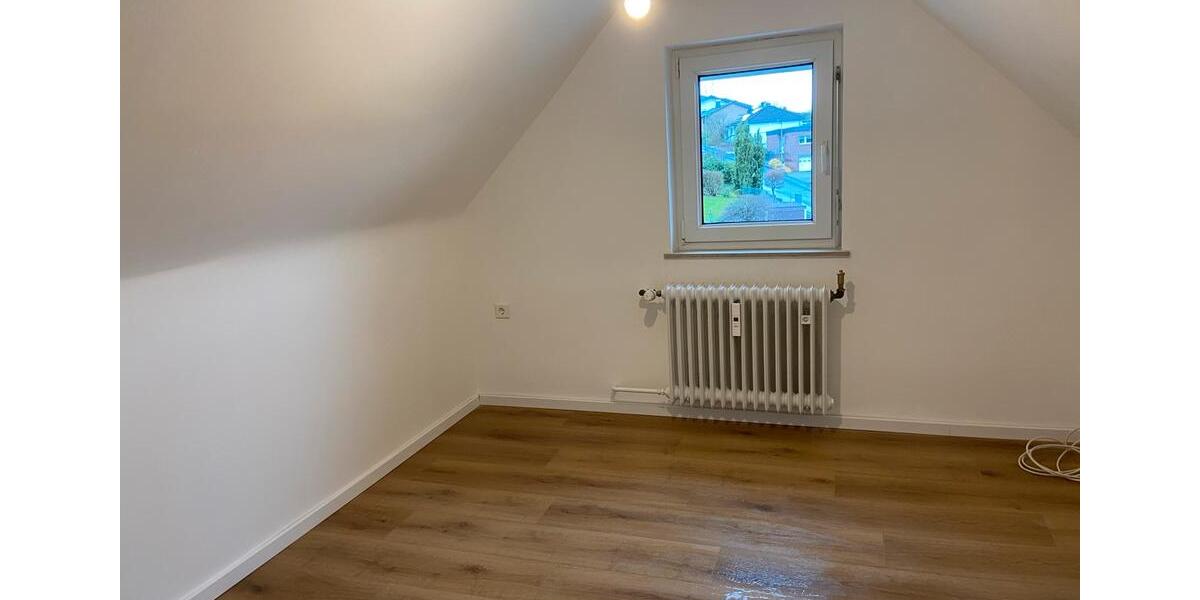 Etagenwohnung Eitorf - 3 Zimmer, 88 m&sup2;, 780&euro; | Angebot:25172304