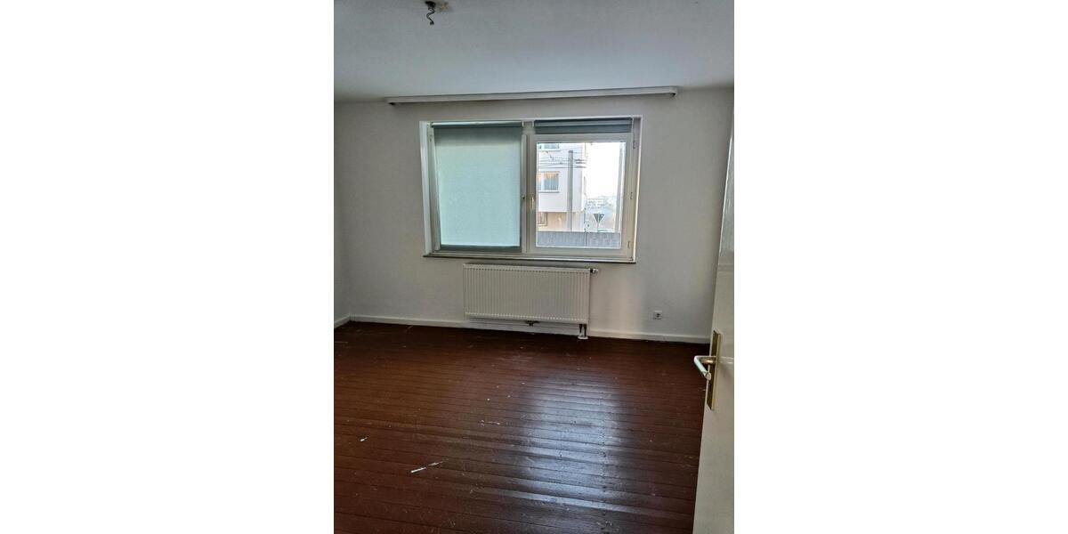 Erdgeschoßwohnung Solingen Mitte - 1 Zimmer, 45 m&sup2;, 590&euro; | Angebot:26545965