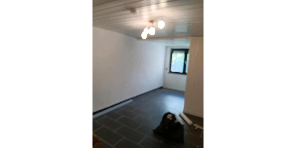 Etagenwohnung Hülben - 2 Zimmer, 70 m&sup2;, 850&euro; | Angebot:26579016