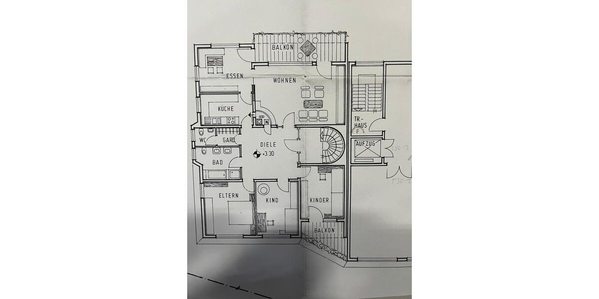 Etagenwohnung Rosenfeld - 4.5 Zimmer, 134 m&sup2;, 1.300&euro; | Angebot:25993674