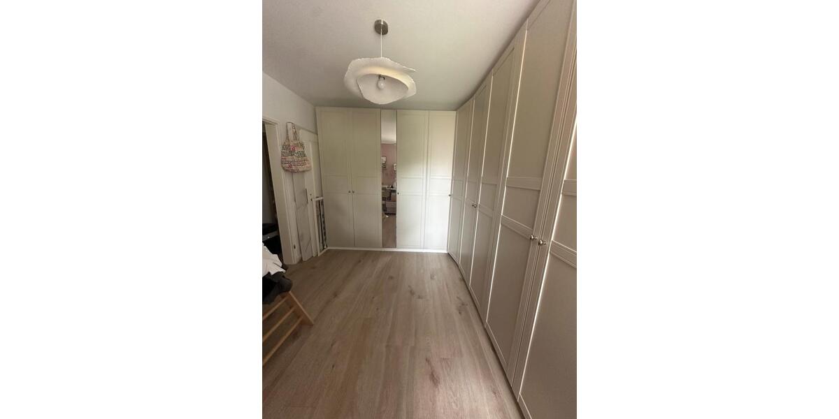 Etagenwohnung Ronnenberg - 3 Zimmer, 93 m&sup2;, 1.450&euro; | Angebot:26614319