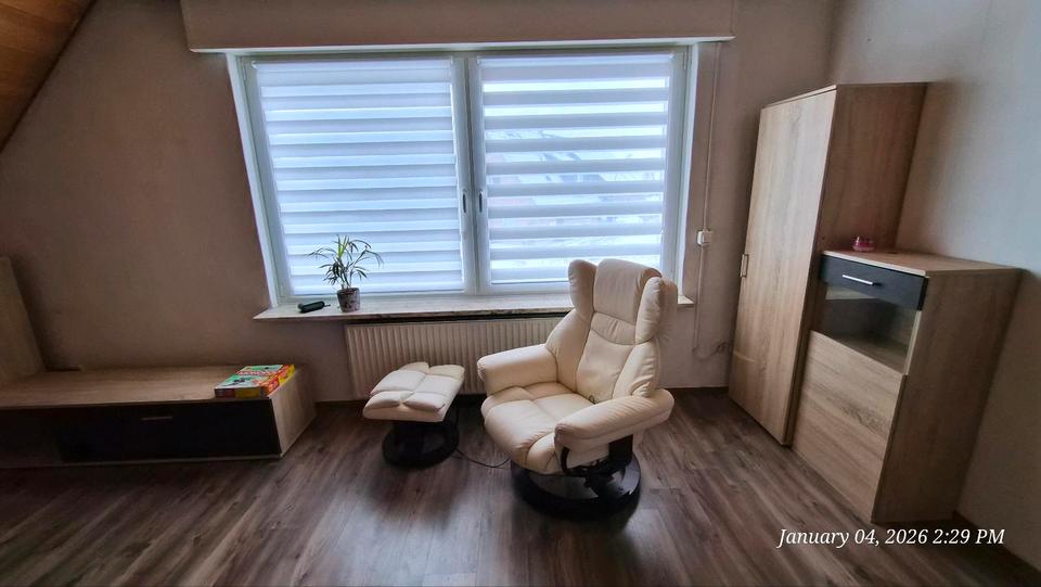 Dachgeschosswohnung zu Vermieten 4 zimmer