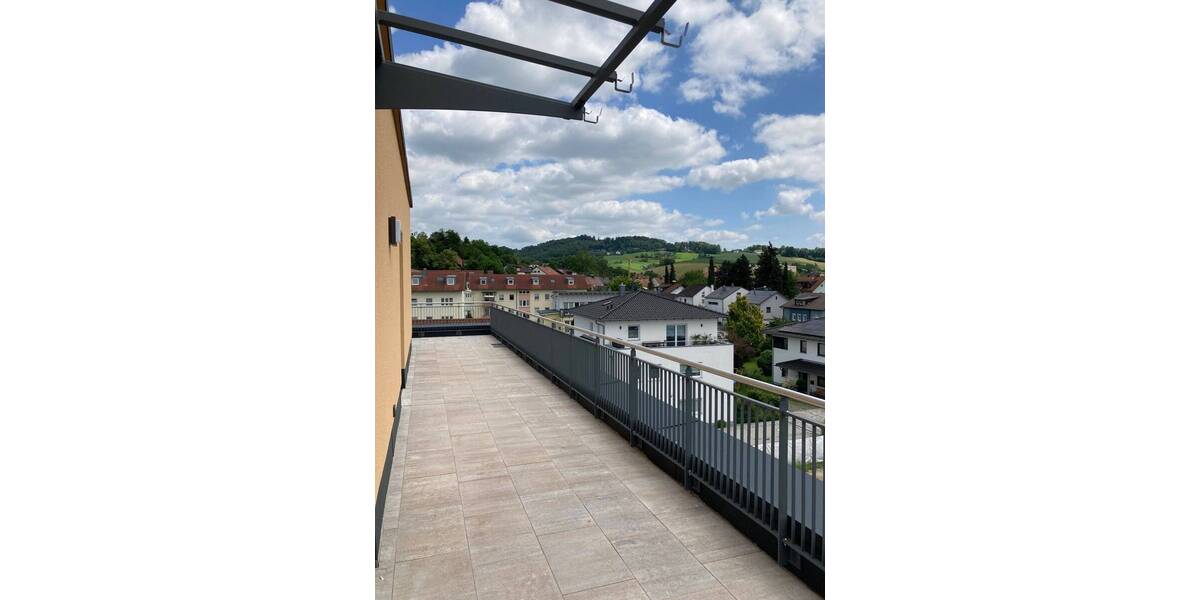 Etagenwohnung Deggendorf - 3 Zimmer, 112 m&sup2;, 1.970&euro; | Angebot:25690401