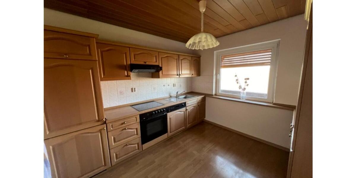 Wohnen auf Zeit Pohlheim - 4 Zimmer, 120 m&sup2;, 350&euro; | Angebot:24318416