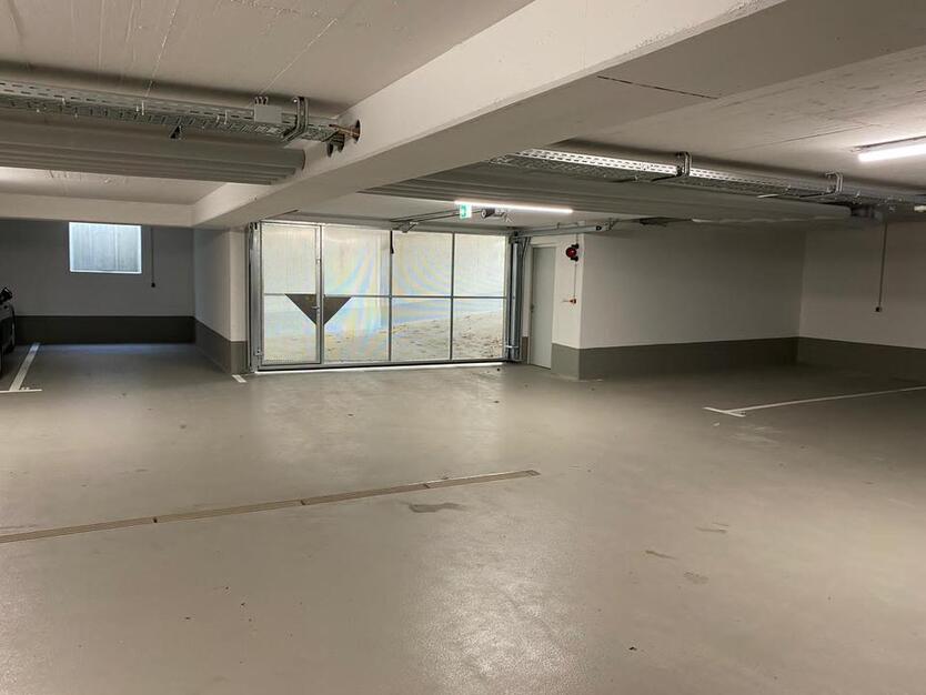 3-Zi. DG-Wohnung mit Küche, Balkon & 2xTG in Brochenzell