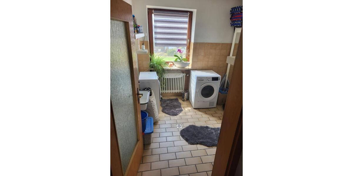 Etagenwohnung Elsendorf - 4 Zimmer, 149 m&sup2;, 1.569&euro; | Angebot:26225252