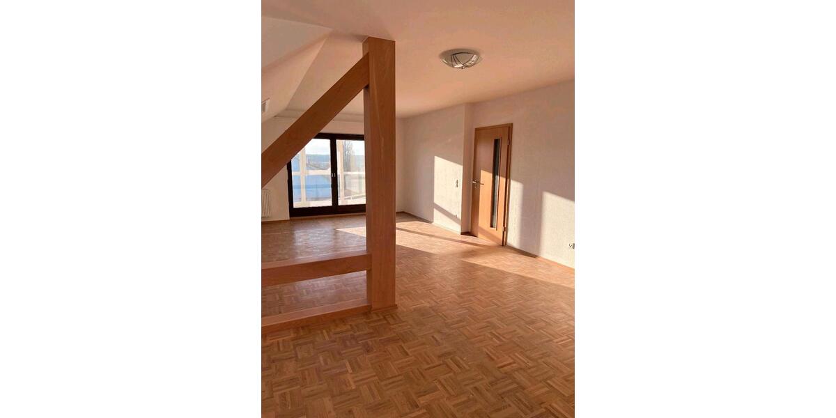 Dachgeschoßwohnung Balingen - 2.5 Zimmer, 108 m&sup2;, 1.300&euro; | Angebot:26228293