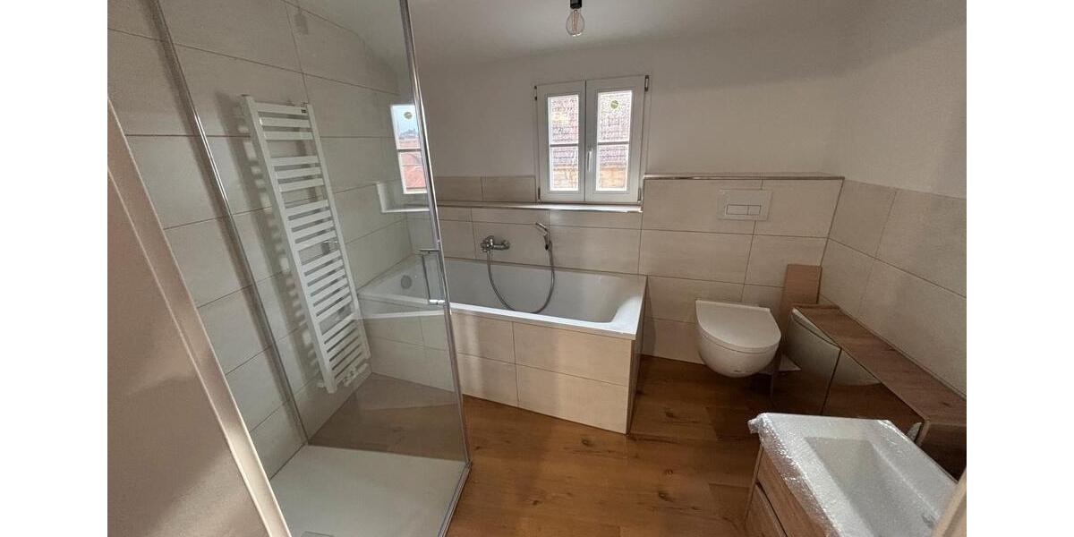 Maisonettenwohnung Bayreuth City - 4 Zimmer, 170 m&sup2;, 1.750&euro; | Angebot:25767092