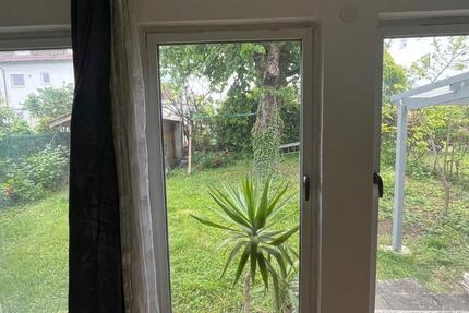 Wohnung Stuttgart Neuwirtshaus - 3 Zimmer, 80 m&sup2;, 1.200&euro; | Angebot:26611507
