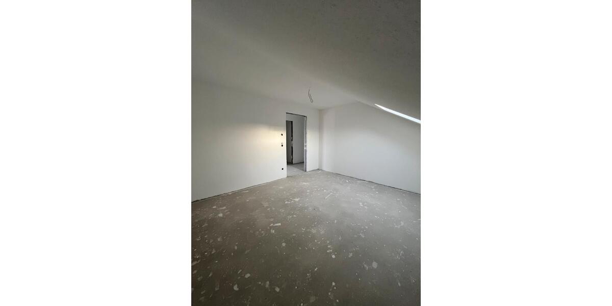 Ich biete eine Kernsanierte 3-Zimmerwohnung an zimmer