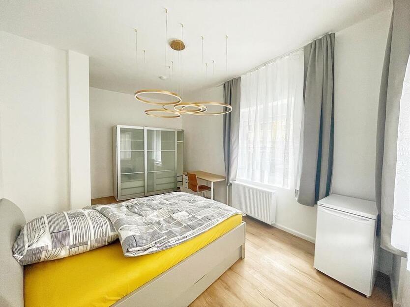 WG Zimmer in renovierter Wohnung
