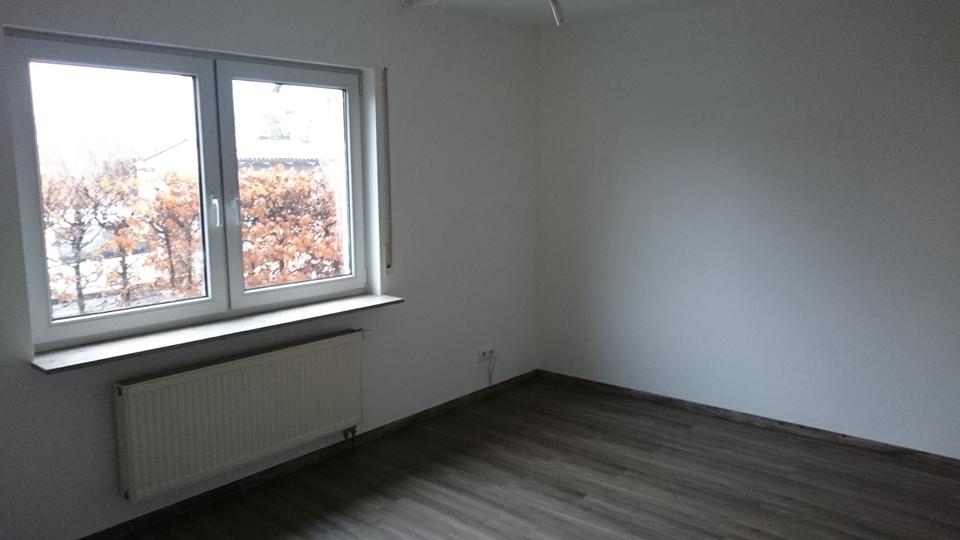 Erdgeschoßwohnung Wernau (Neckar) - 4 Zimmer, 94 m&sup2;, 1.200&euro; | Angebot:24418723