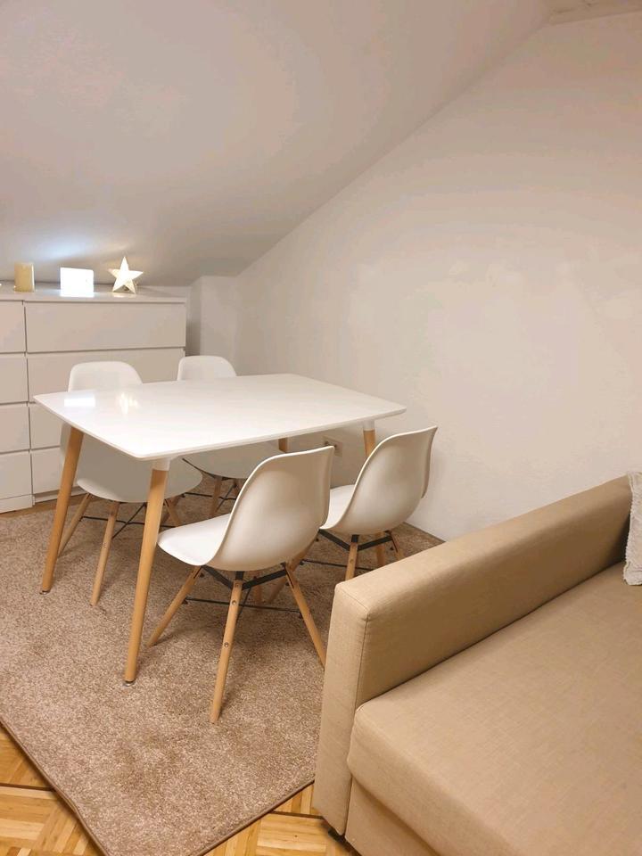 Wohnen auf Zeit ab Januar - 1,5-Zimner- Wohnung mit Stellplatz