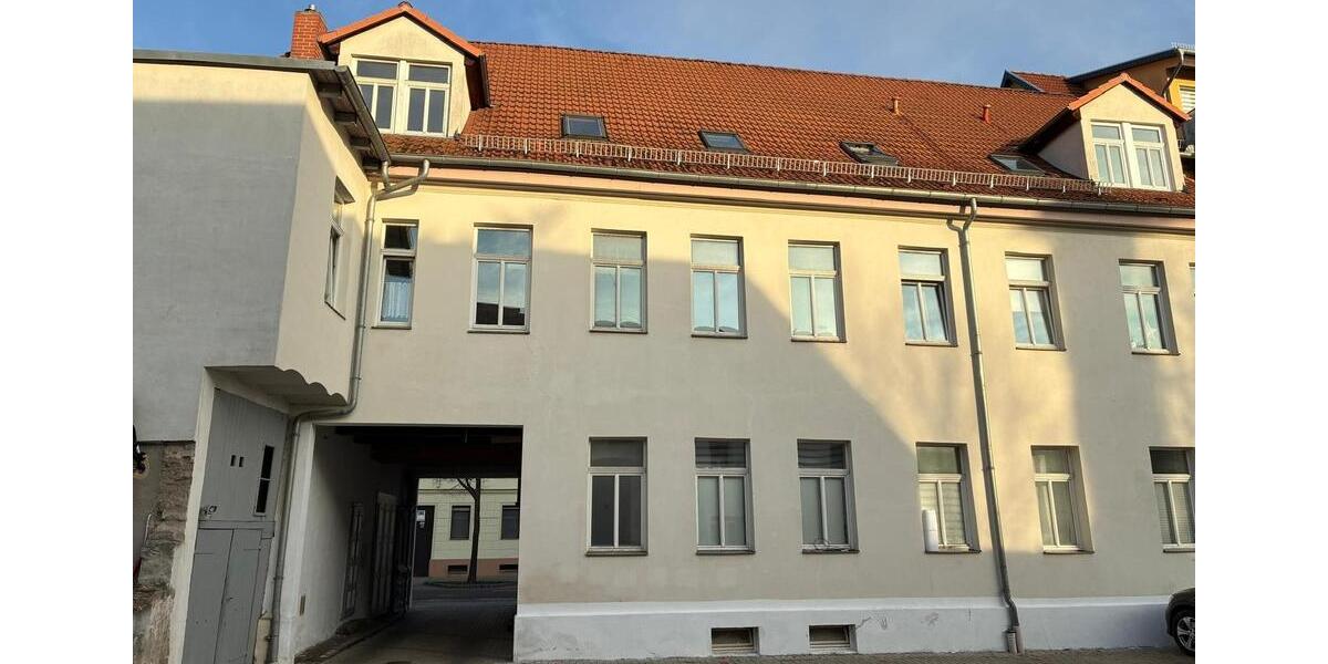 Dachgeschoßwohnung Eisleben (Lutherstadt) - 2 Zimmer, 65 m&sup2;, 330&euro; | Angebot:24791844