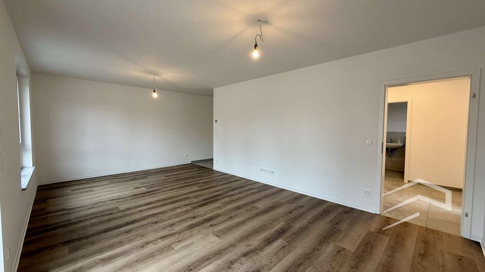 Doppelhaushälfte Trebbin - 4 Zimmer, 130 m&sup2;, 1.950&euro; | Angebot:25361377