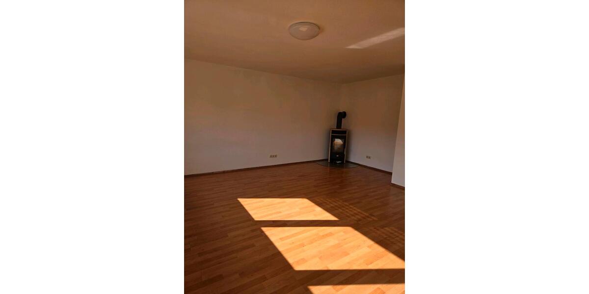 Erdgeschoßwohnung Waldshut-Tiengen Tiengen - 4 Zimmer, 84 m&sup2;, 1.150&euro; | Angebot:25350417