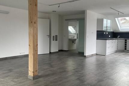 Exkl. offene 2-Zi-Wgh Nutzﬂäche 95,40 m2 Loft-Charakter Balkon 2 zimmer