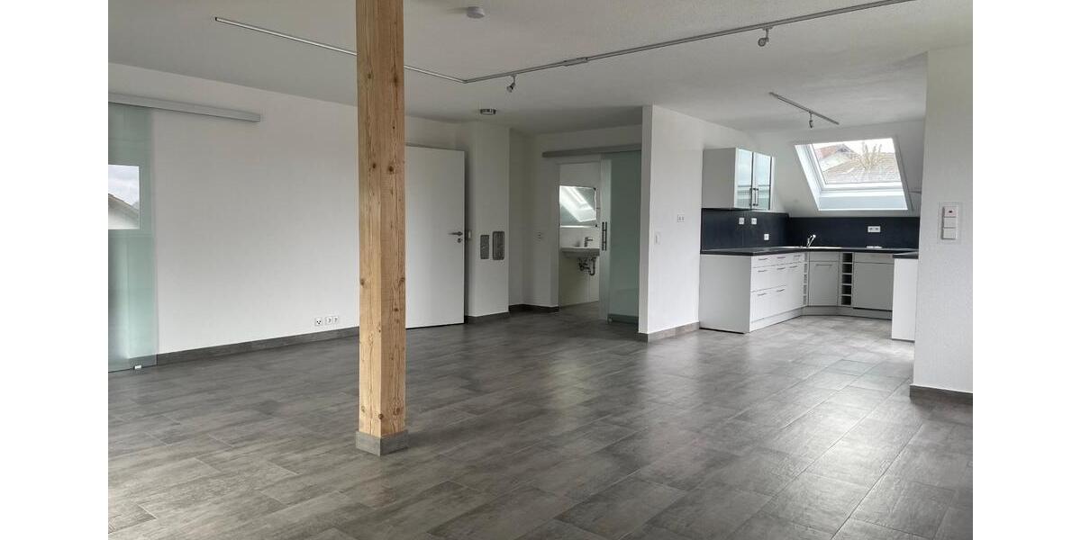 Exkl. offene 2-Zi-Wgh Nutzﬂäche 95,40 m2 Loft-Charakter Balkon 2 zimmer